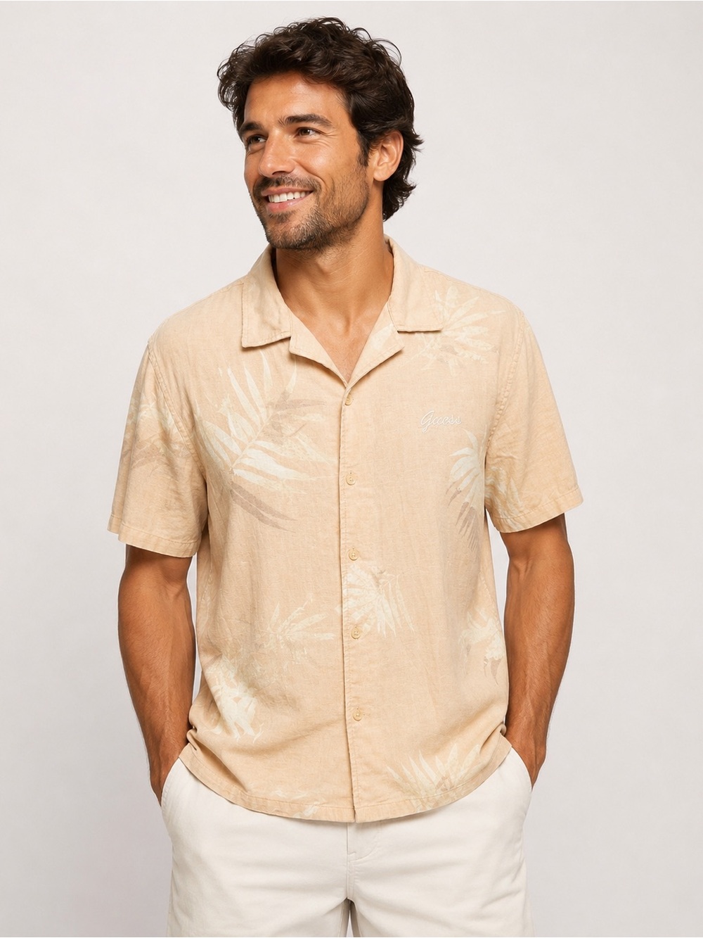 Guess Men’s Hawaiian Style Short Sleeve Button Shirt XL
